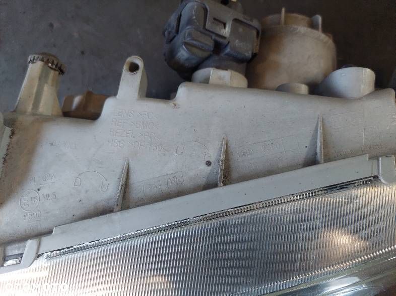 ZDERZAK MASKA BŁOTNIK LAMPY HUYNDAI TRAJET I FL YK - 16