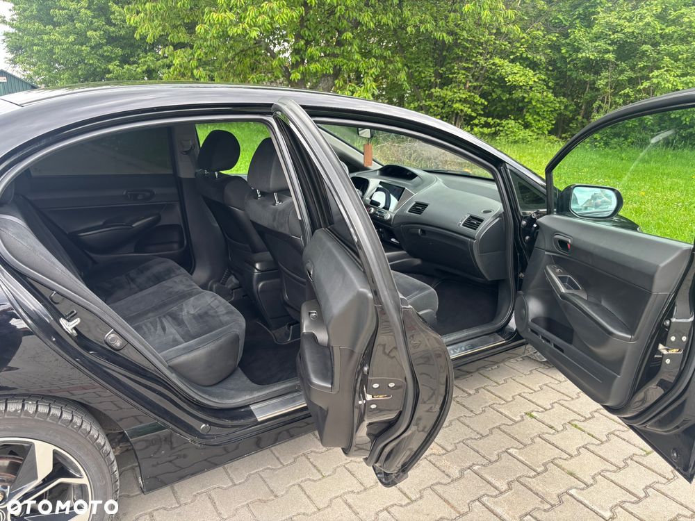 Honda Civic 1.8 Executive - 10