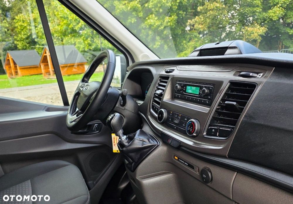 Ford Transit - 25