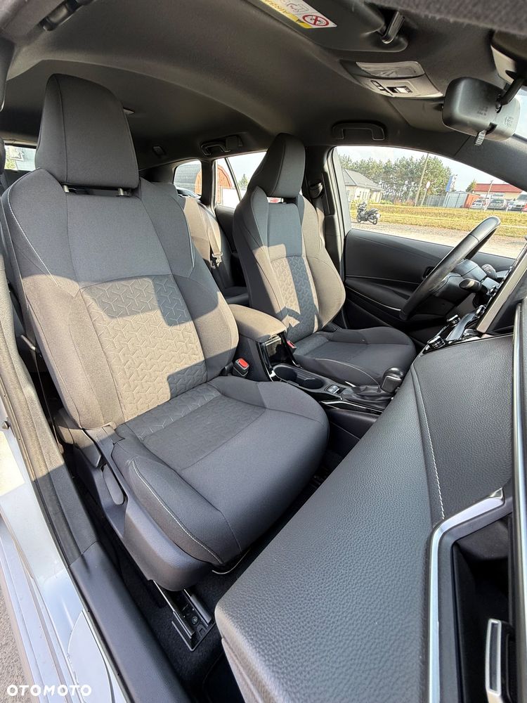 Toyota Corolla 1.8 Business Edition - 12