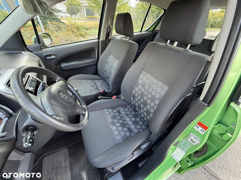 Suzuki Splash 1.0 Comfort - 38