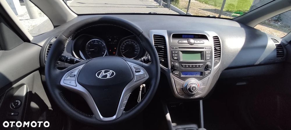 Hyundai ix20 1.4 blue Comfort - 14