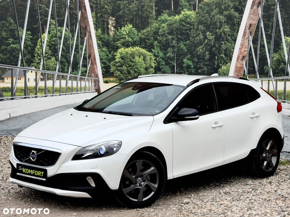 Volvo V40 Cross Country - 7