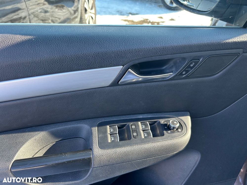 Volkswagen Sharan 2.0 TDI DSG Blue Motion Style - 28