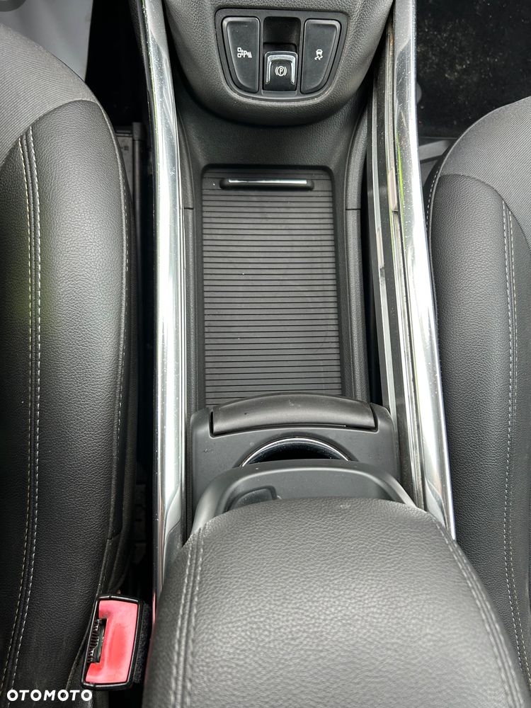 Opel Zafira - 10