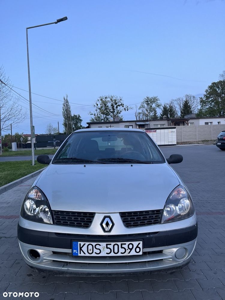 Renault Clio 1.2 16V Confort Privilege - 2
