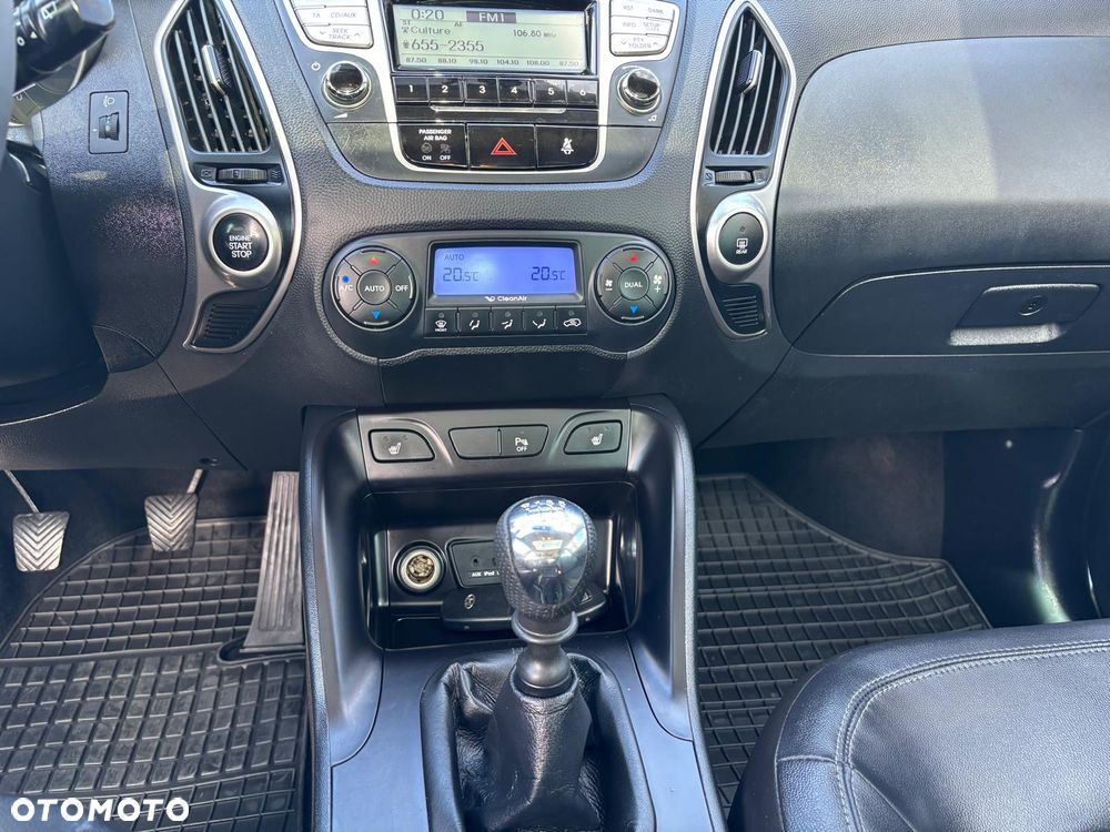 Hyundai ix35 - 23