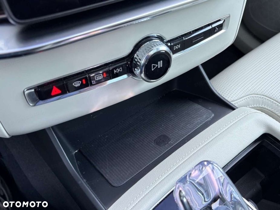Volvo XC 90 - 13