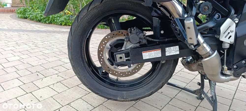 Suzuki V-STROM - 25