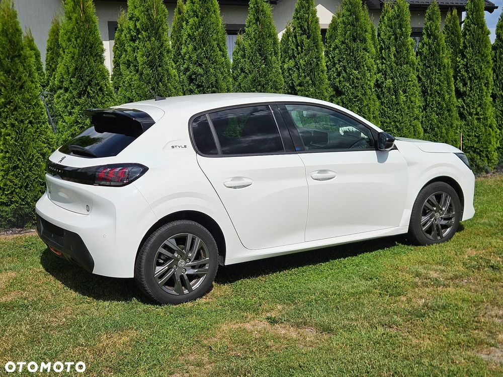 Peugeot 208 1.2 PureTech Active S&S EAT8 - 6