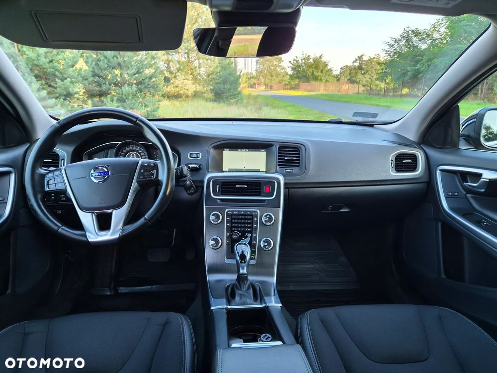 Volvo S60 T3 Drive-E Momentum - 14