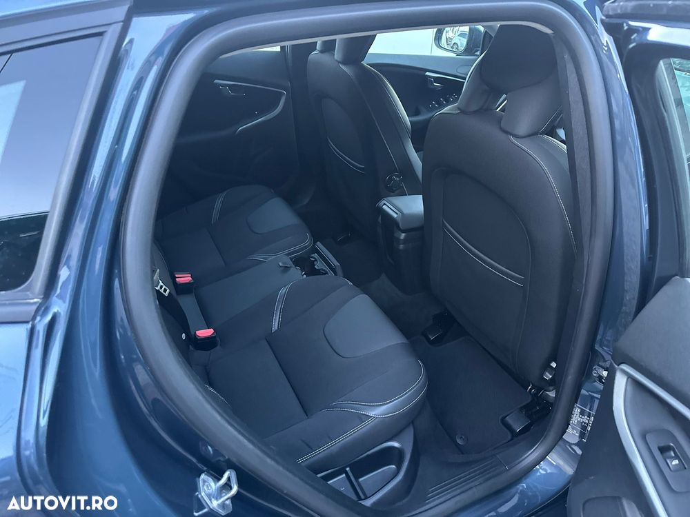 Volvo V40 D3 Geartronic Kinetic - 10