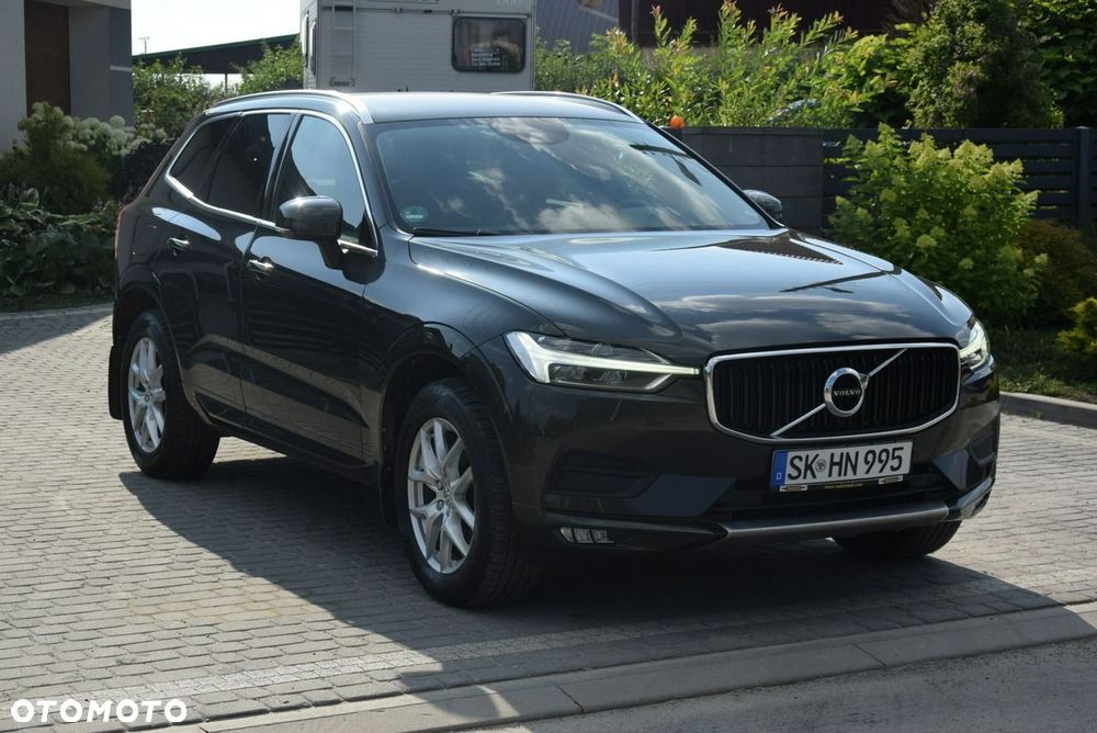 Volvo XC 60 D5 AWD Momentum - 3