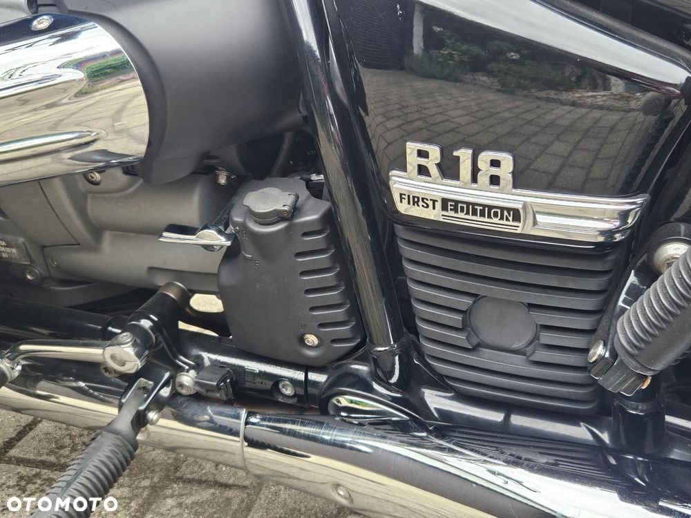 BMW R - 18