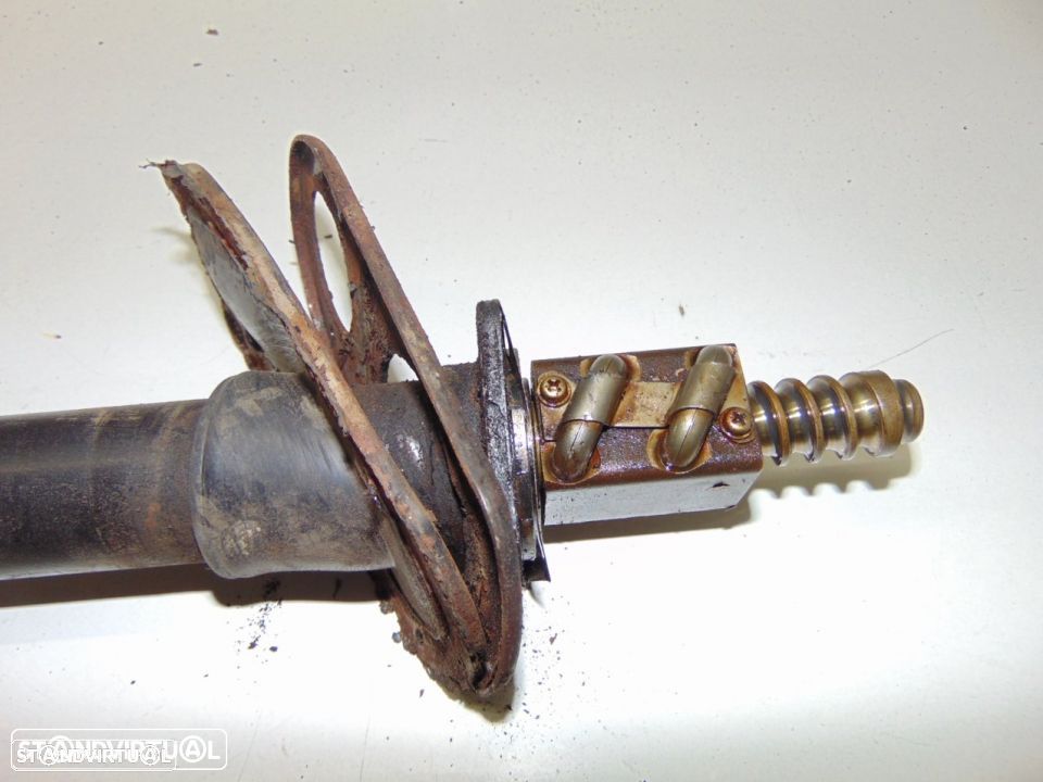 Mazda 818 coluna de direcção - 3