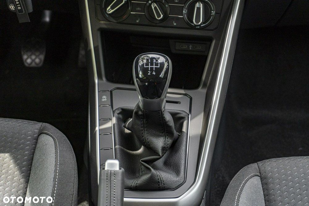 Volkswagen Polo - 18