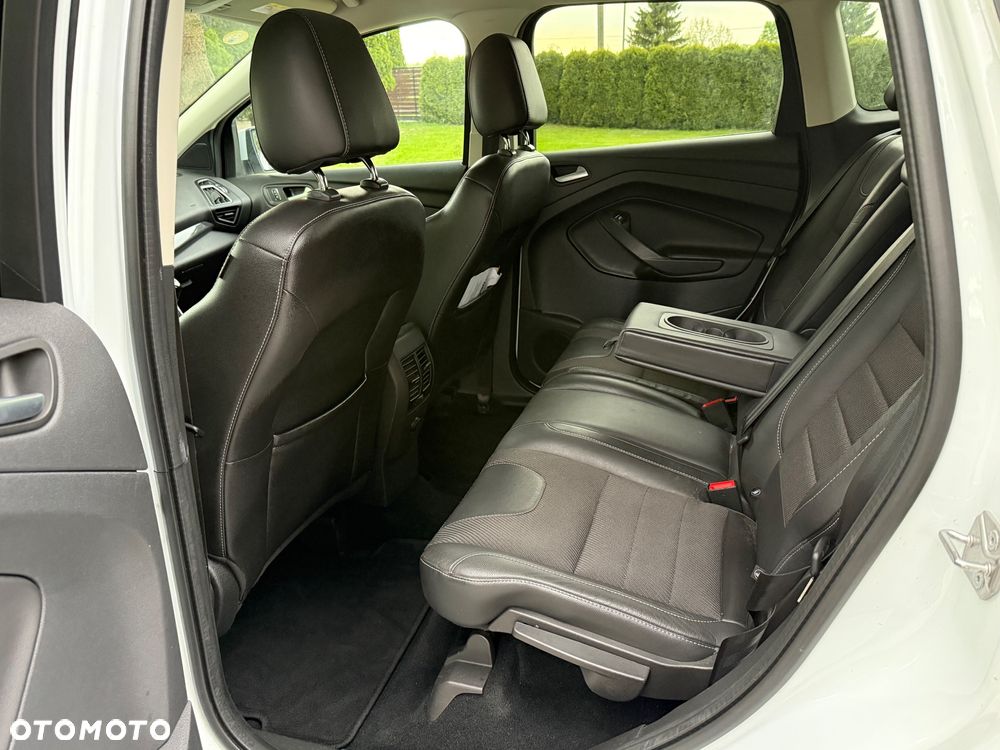 Ford Kuga - 8