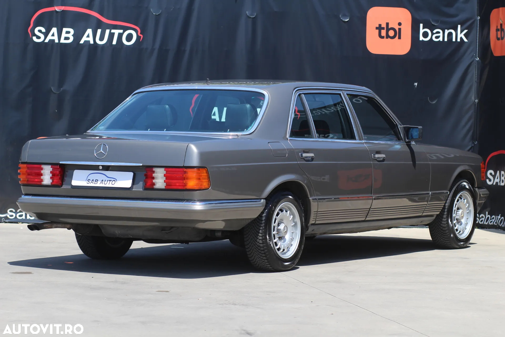 Mercedes-Benz - 19