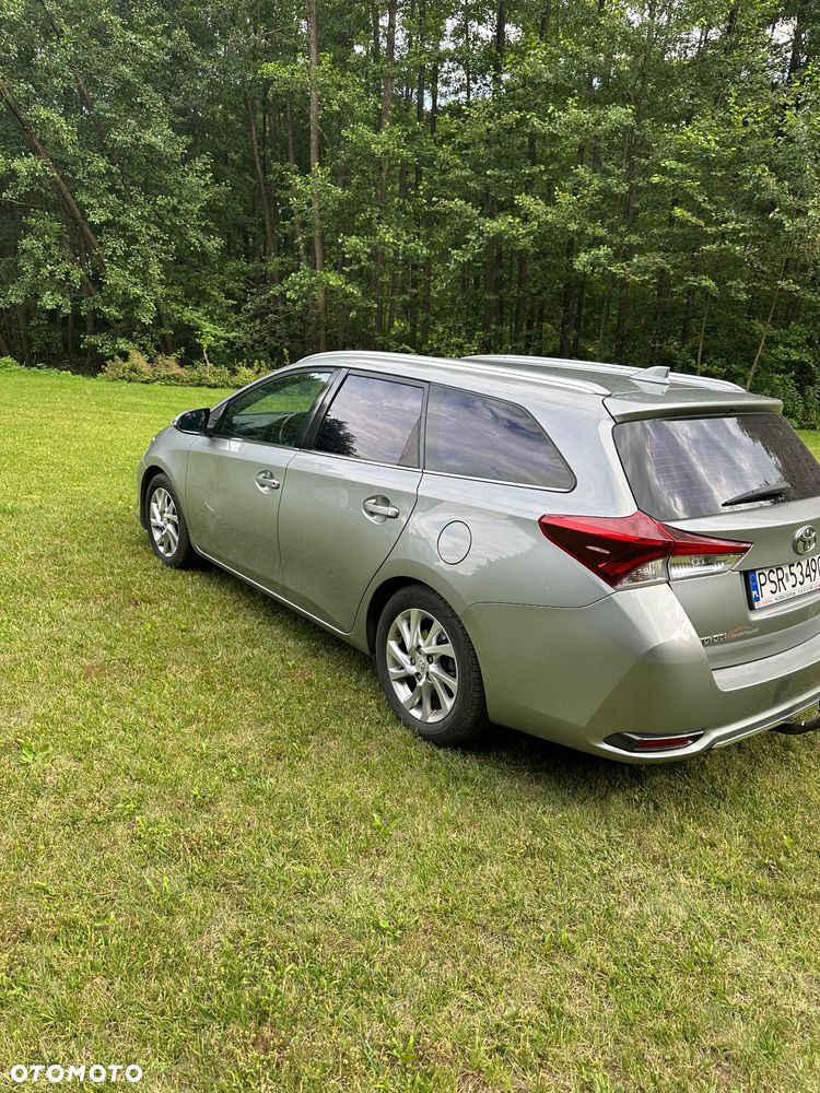 Toyota Auris 1.6 D-4D Dynamic - 6