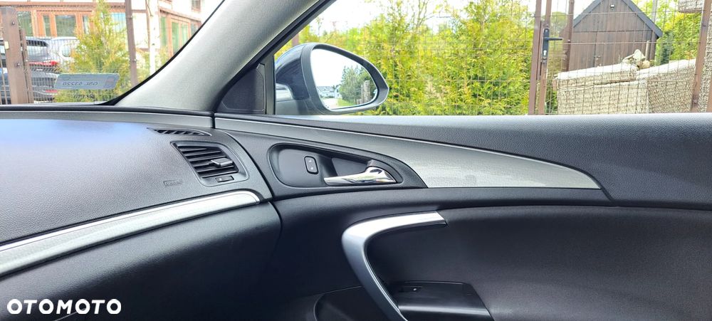 Opel Insignia 2.0 CDTI - 26