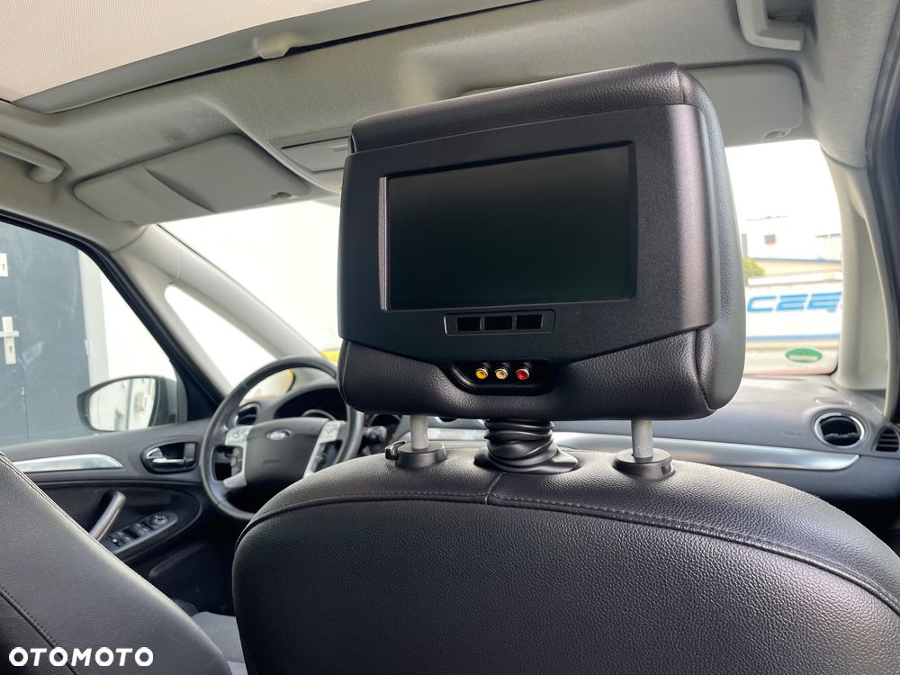 Ford S-Max - 24