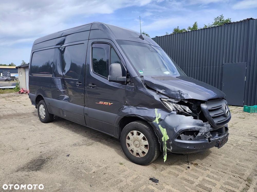 Mercedes-Benz Sprinter - 3