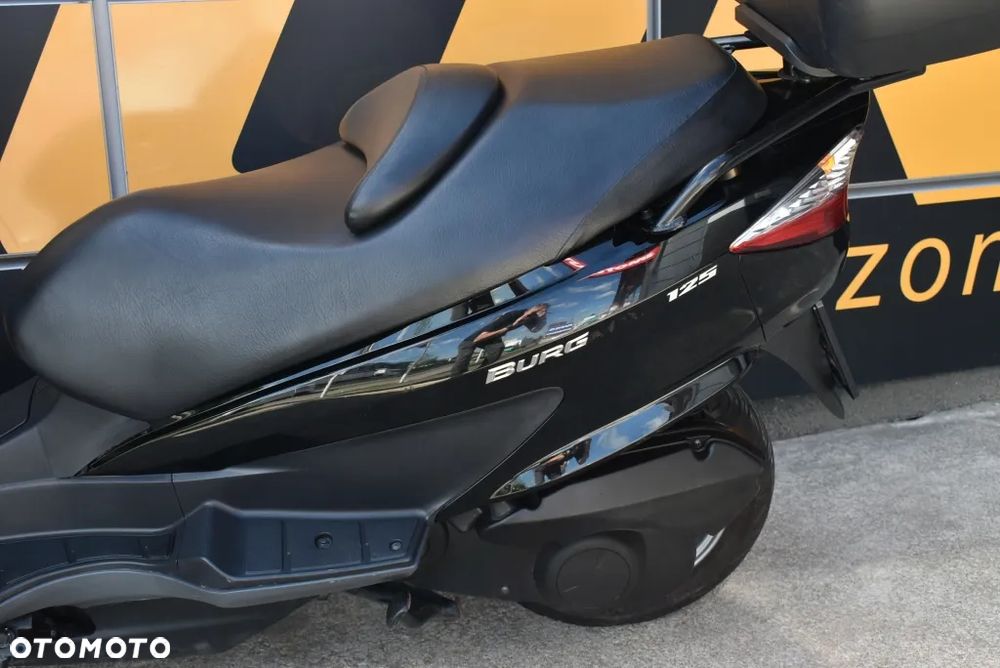 Suzuki Burgman - 11