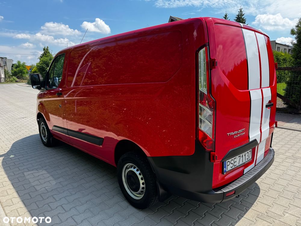 Ford TRANSIT CUSTOM - 17