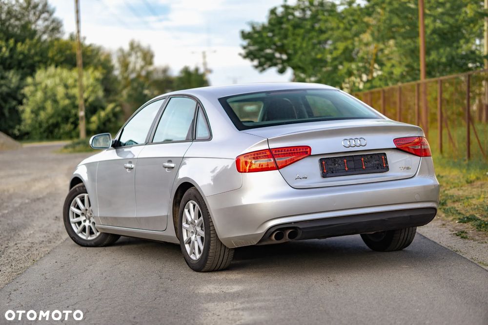 Audi A4 Limousine - 17