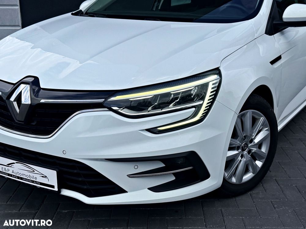 Renault Megane - 11