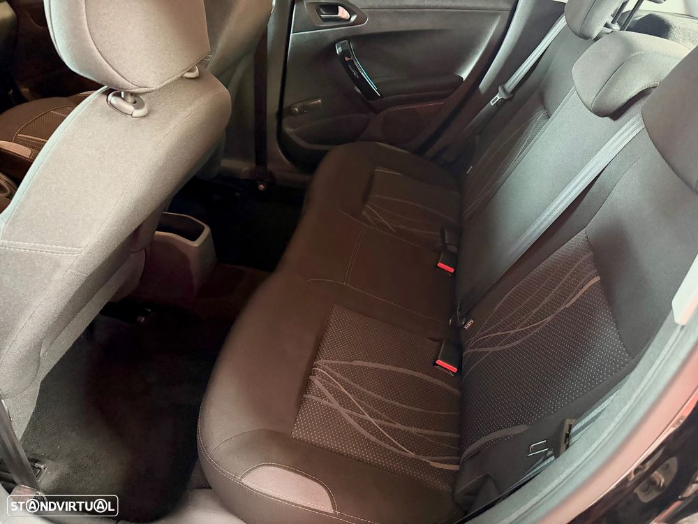 Peugeot 208 1.2 PureTech Active - 9