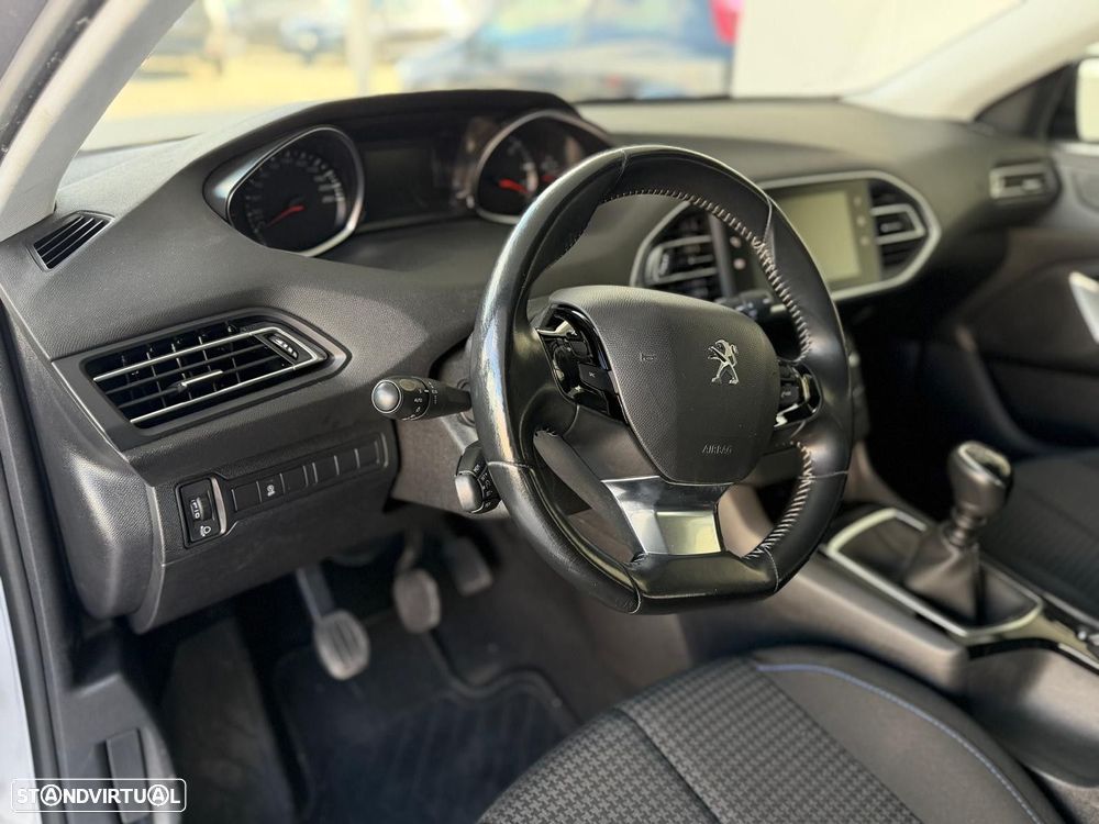 Peugeot 308 1.5 BlueHDi Style - 10