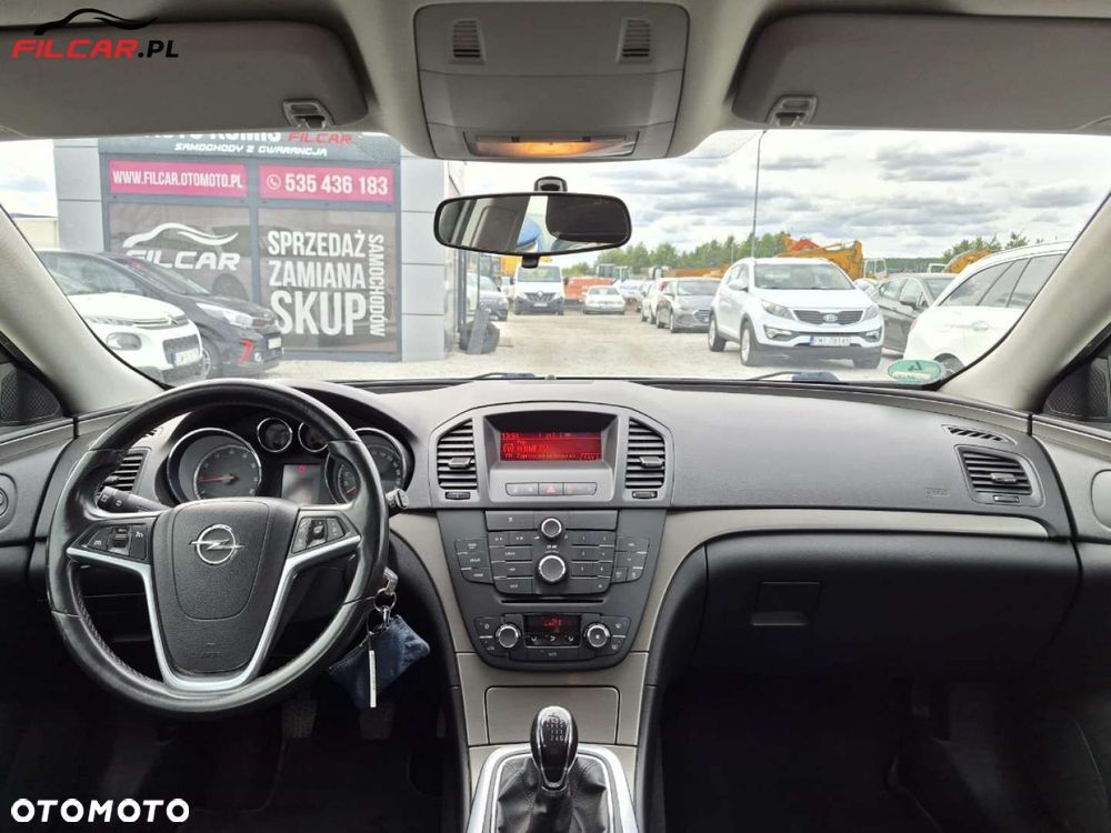 Opel Insignia - 12