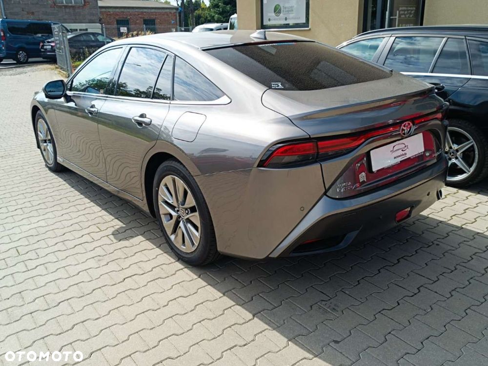 Toyota Mirai - 15