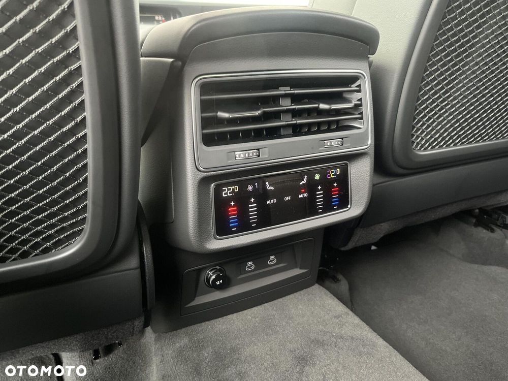 Audi Q8 - 30