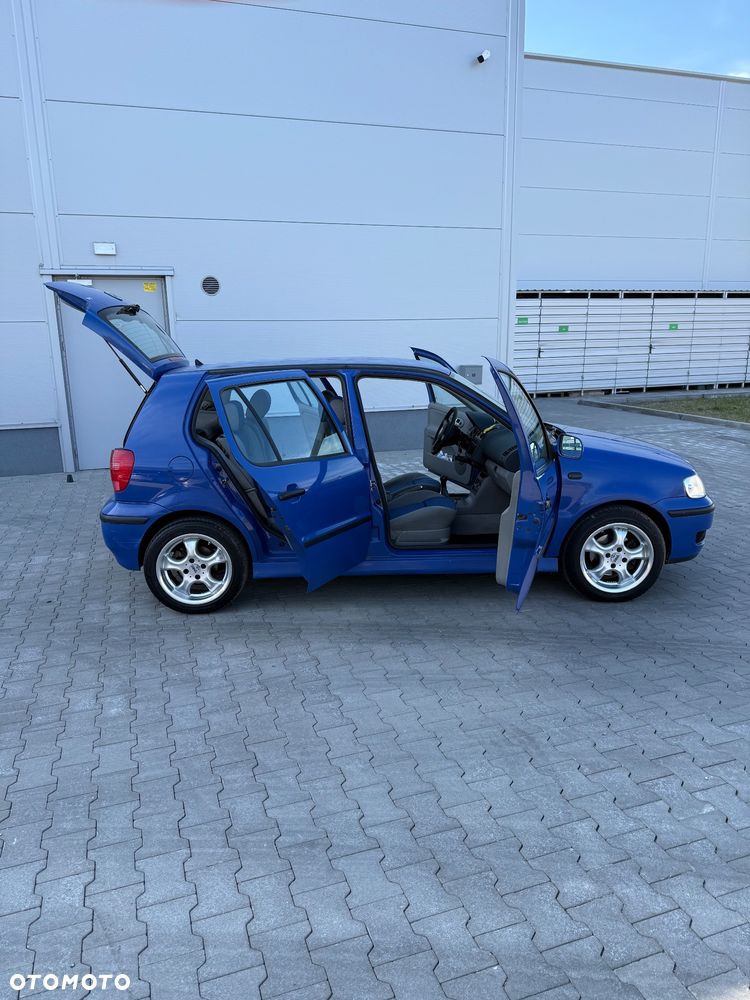 Volkswagen Polo 1.4 16V Trendline - 12