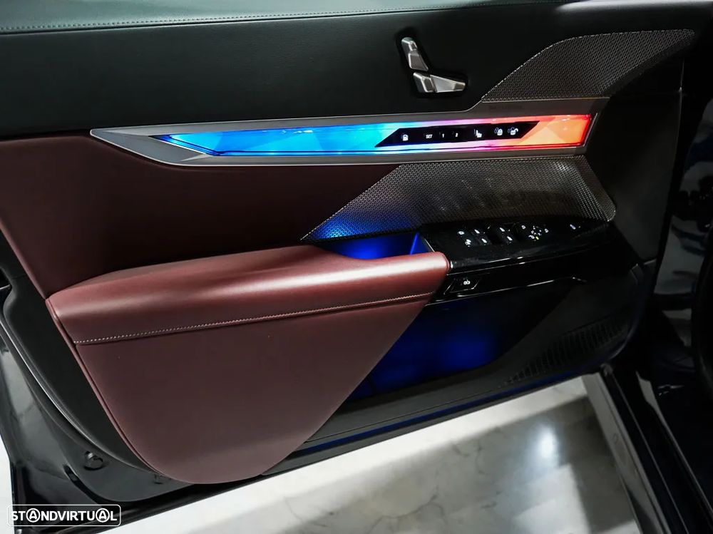 BMW 760 M760e xDrive - 35