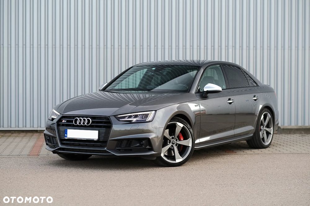 Audi S4 Limousine - 1