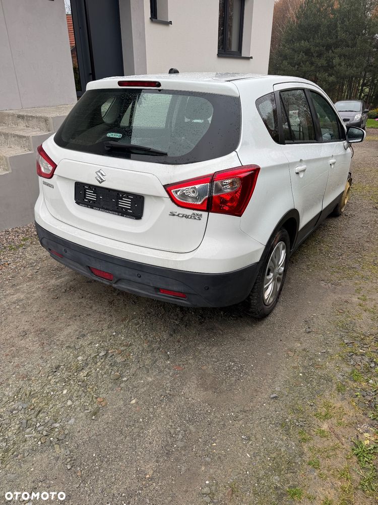 Suzuki SX4 S-Cross 1.0 T Comfort - 3