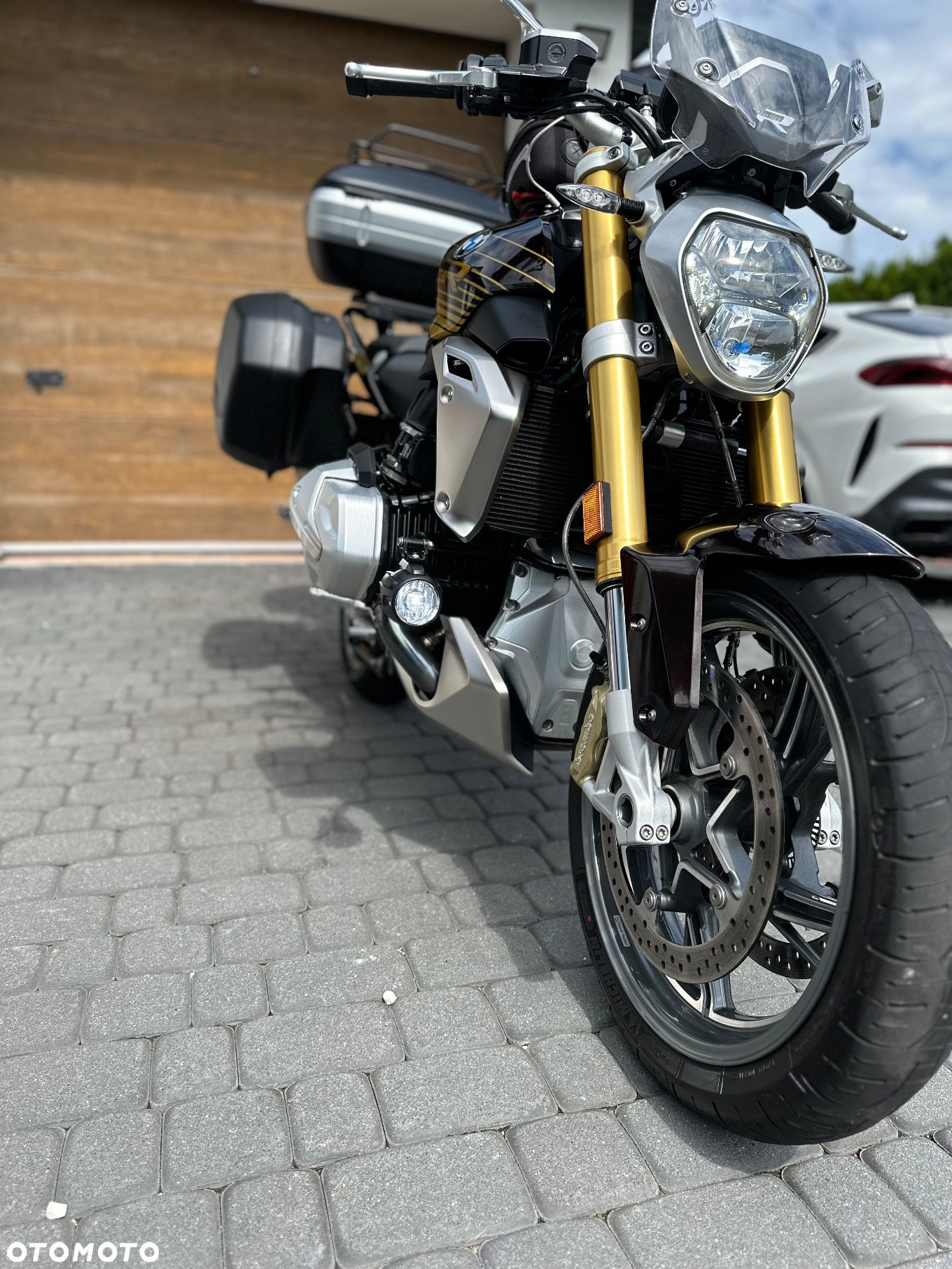 BMW R - 10