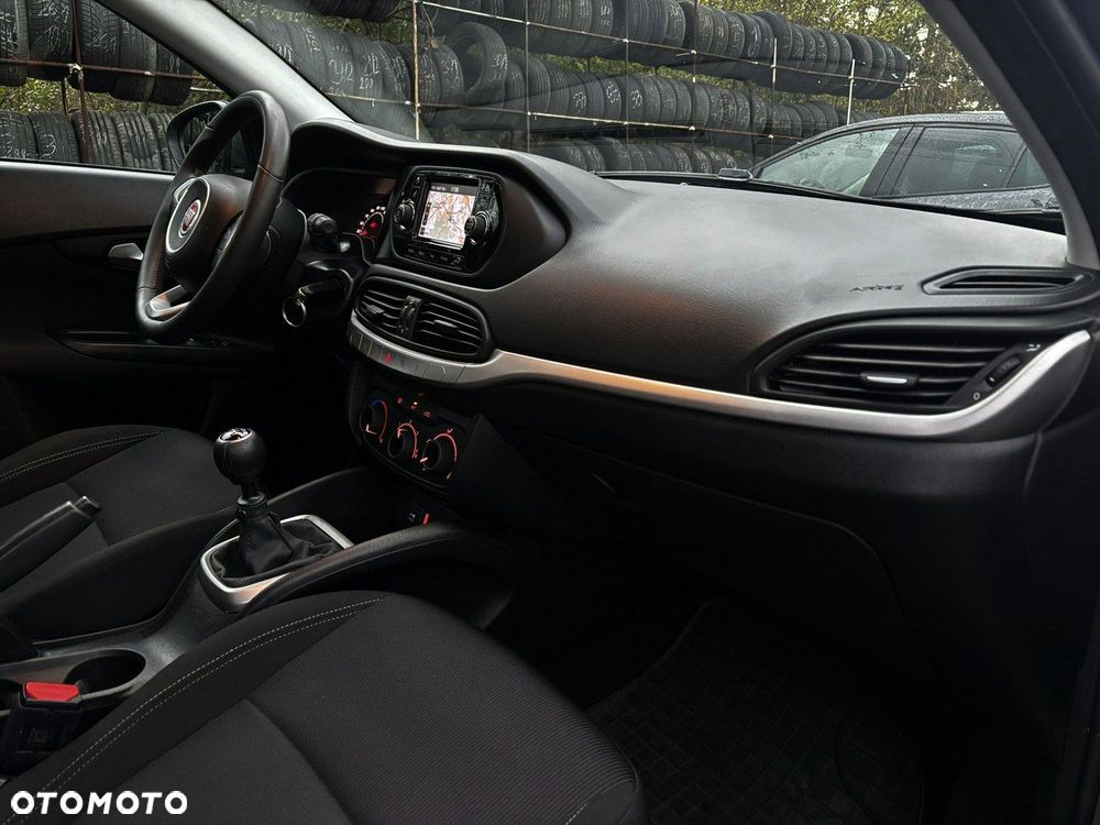 Fiat Tipo Kombi 1.4 T-Jet Business Line - 19