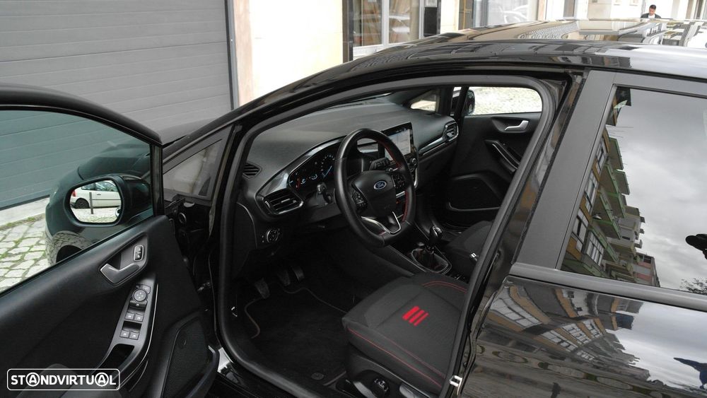 Ford Fiesta 1.0 EcoBoost ST-Line - 30
