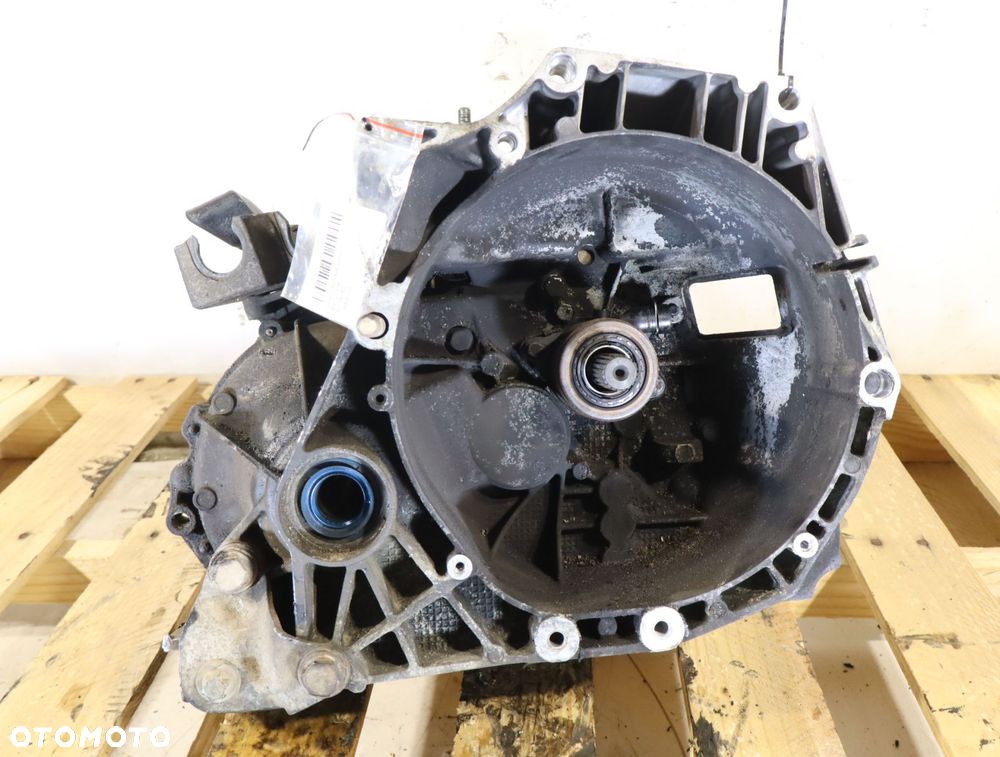 SKRZYNIA BIEGÓW 5 BIEGOWA FIAT LINEA 1.4 21.84-072147 - 1