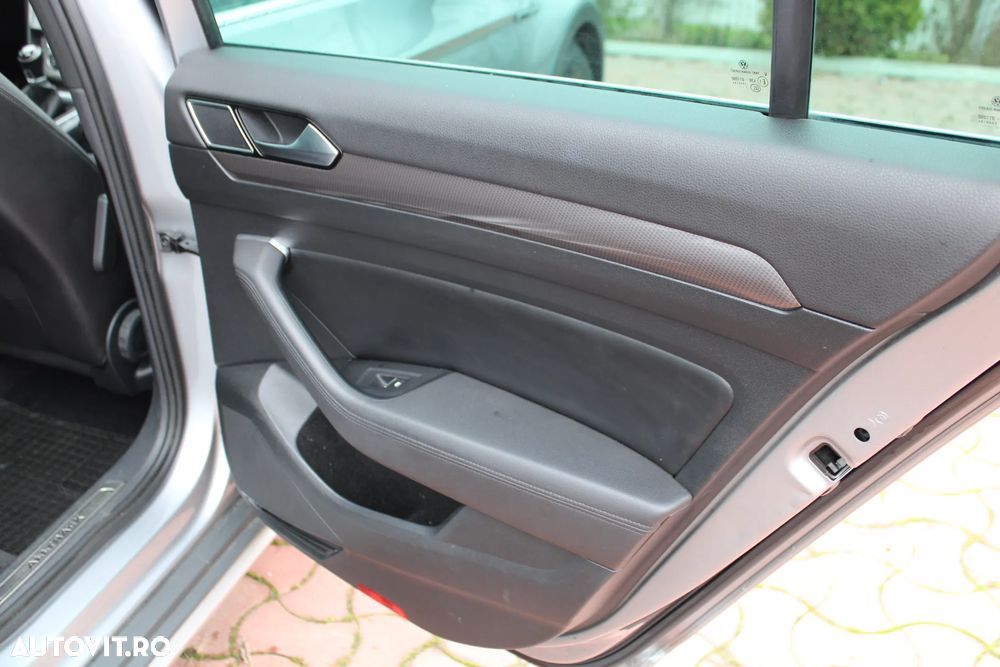 Volkswagen Passat Alltrack 2.0 TDI 4Motion - 22