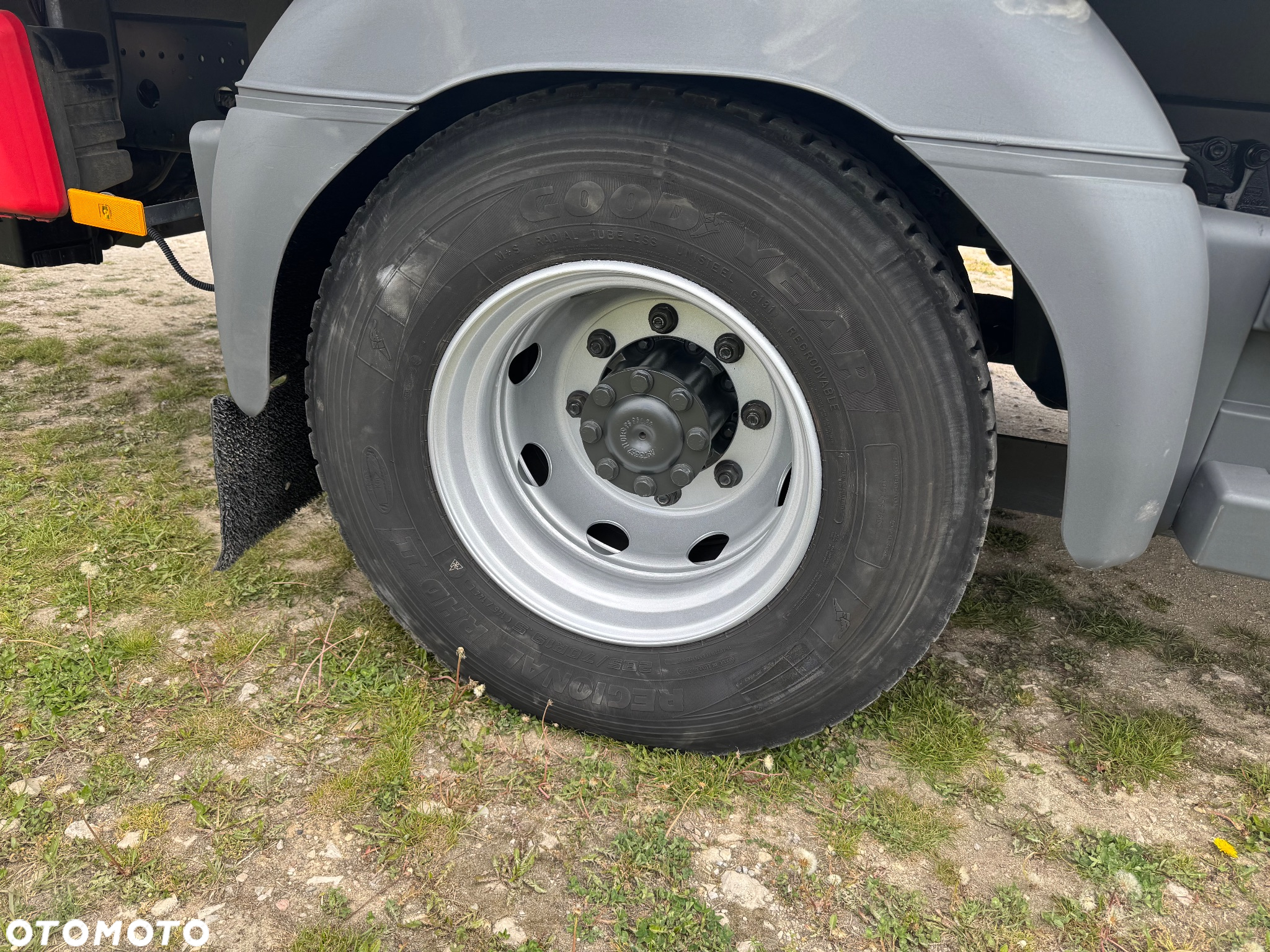 Mercedes-Benz ATEGO 1318 Kontener 7.50/ WINDA / Przebieg 170 tyś km - 16