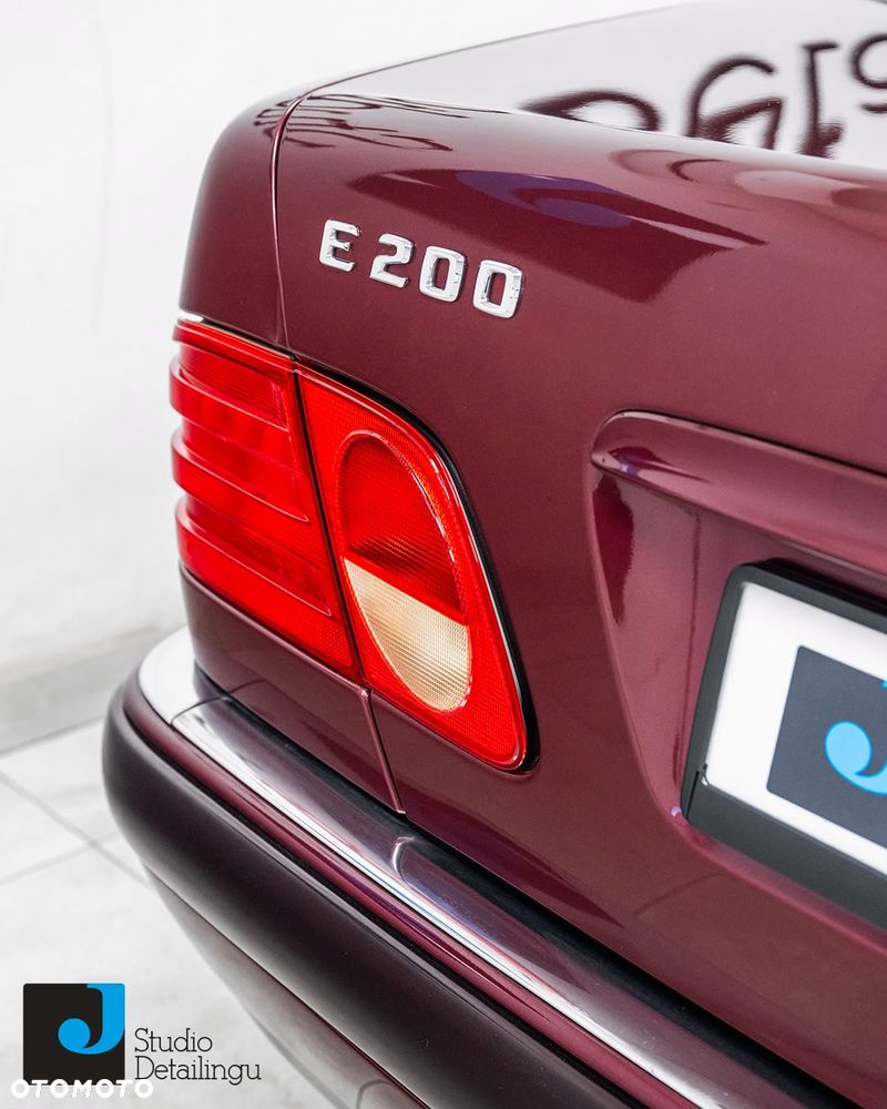 Mercedes-Benz Klasa E 200 Elegance - 8
