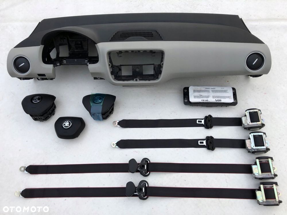 skoda citygo szara deska kokpit konsola poduszki - 1