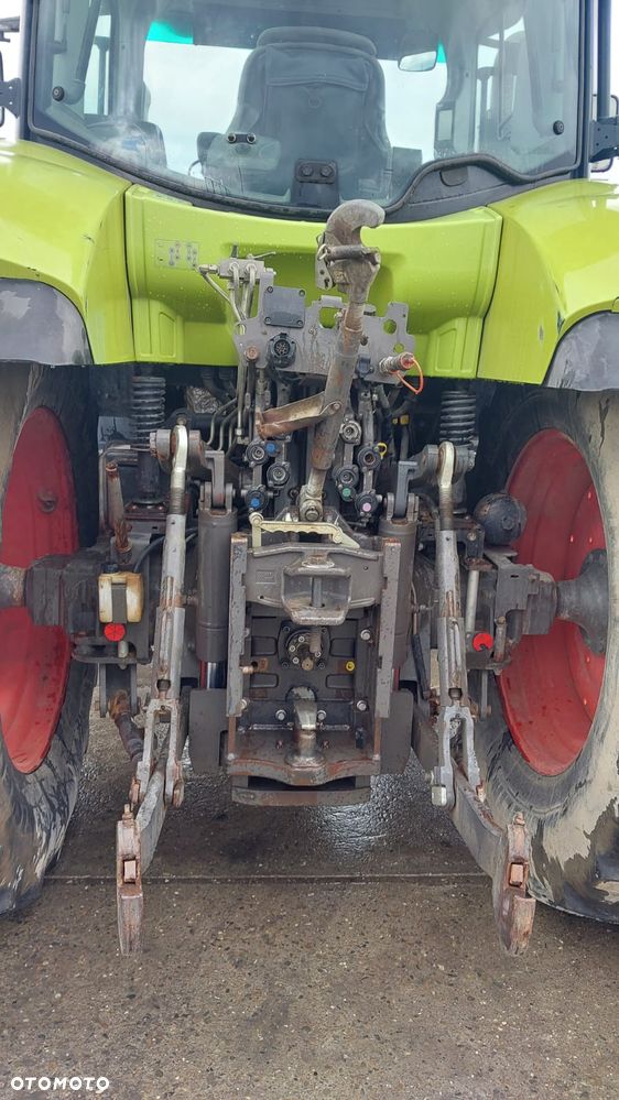 Claas ARION 620 - 11
