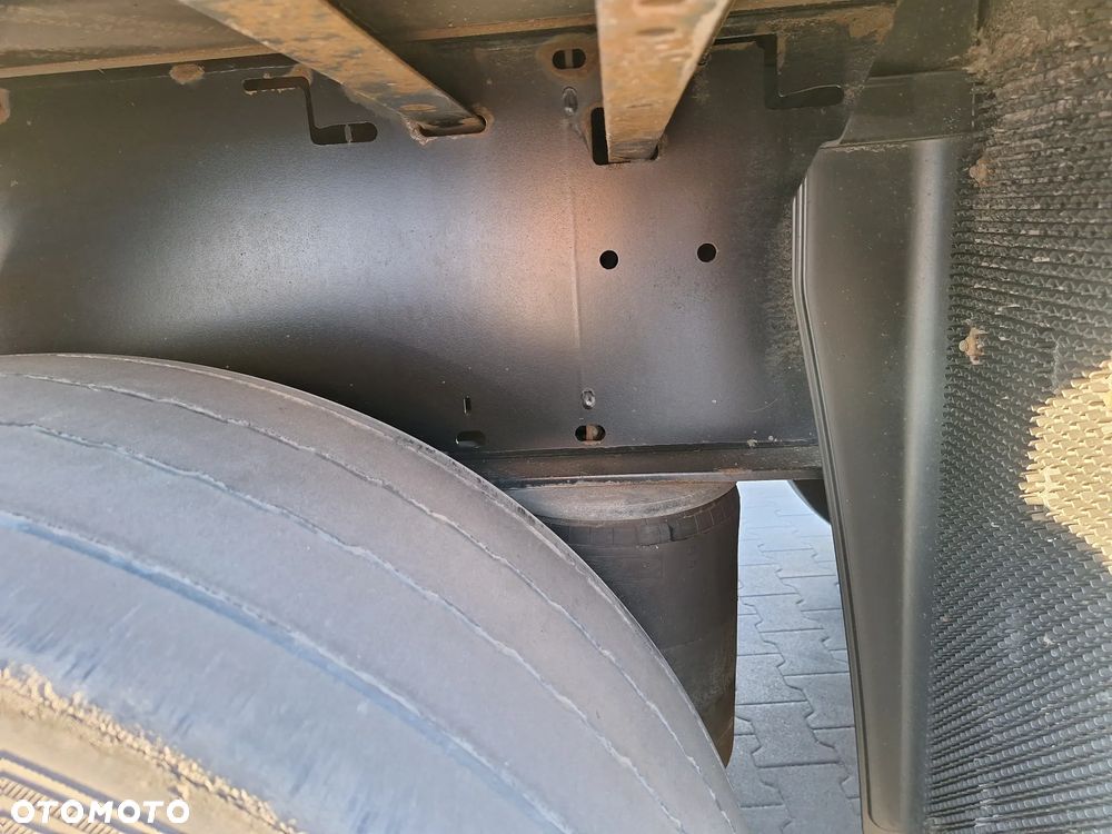 Kögel FIRANKA SAF INTRAX TARCZA OS PODNOSZONA PALECIARA - 8