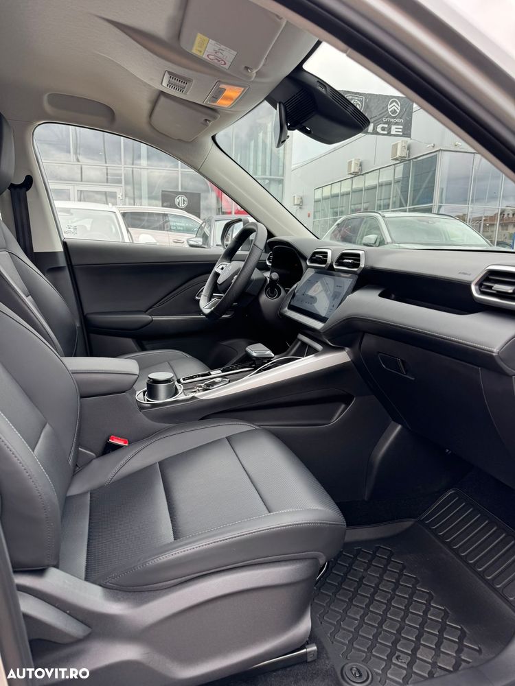 MG ZS HEV Hybrid+ Luxury - 8